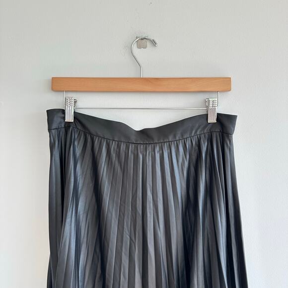Zara Pleated Midi Skirt Black L NWT - Picture 9 of 9